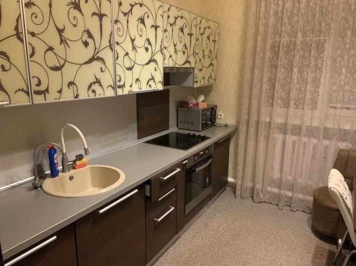 Сдается 4-х ком. квартира в Центре Славянска. 1 этаж. до 10 чел - фото 1