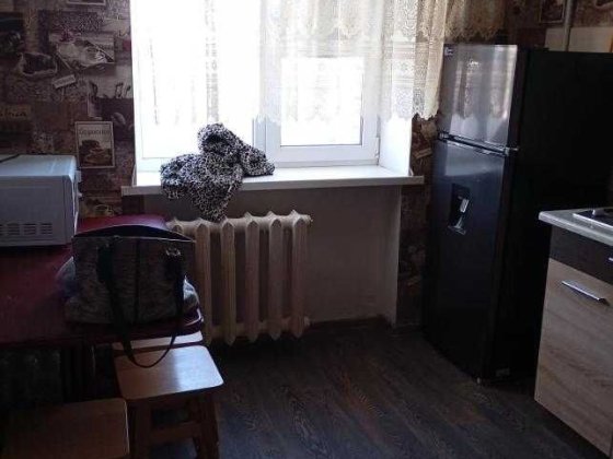 Здається в оренду 2-х кімнатна квартира в самому центрі міста, до площі 200м. Добрий стан техніка та Славянск