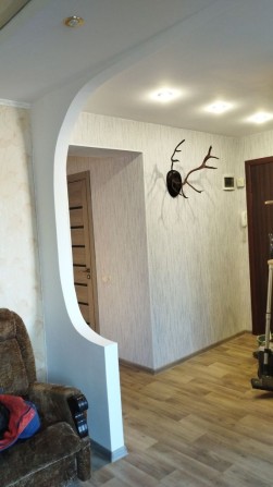 Сдам 2х комнатную квартиру в центре города - фото 1