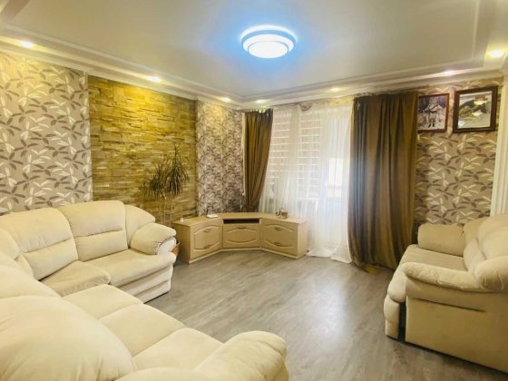 Здається простора 3-кімнатна квартира в центрі Слов’янська Славянск