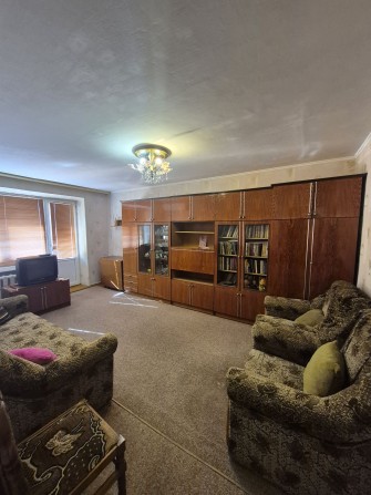 Оренда трикімнатної  квартири  по вул. Тищика - фото 1