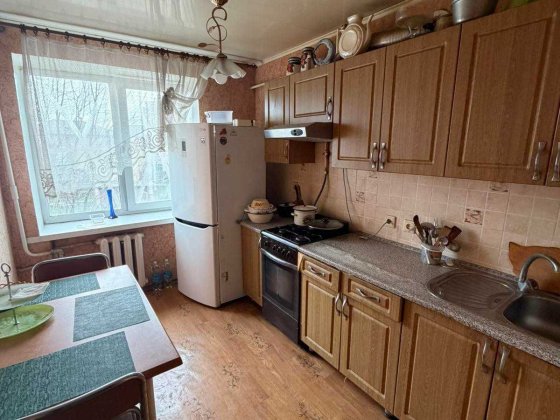 Сдається трикімнатна квартира. Слов'янськ