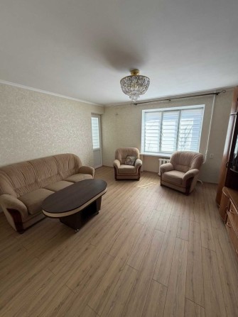 Здається двохкімнатна квартира в центрі. - фото 1