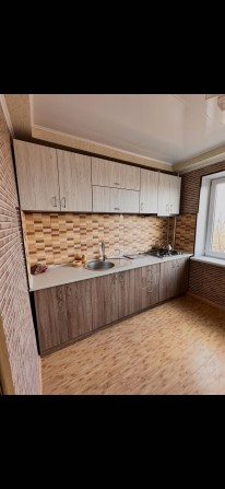 Сдам 3 кімнатну квартиру - фото 1