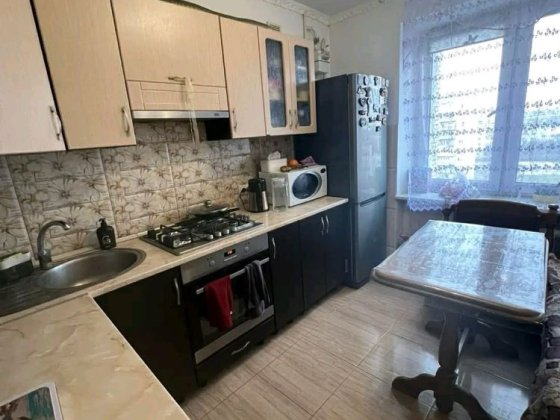 Оренда 2 кім квартири р-н 8-9 школи Шептицький