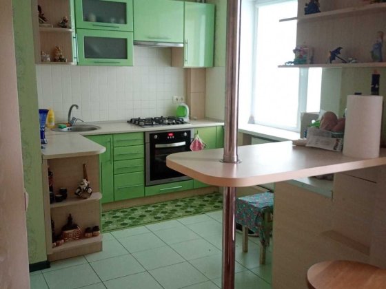 Світла 3-кімнатна квартира Шепетовка