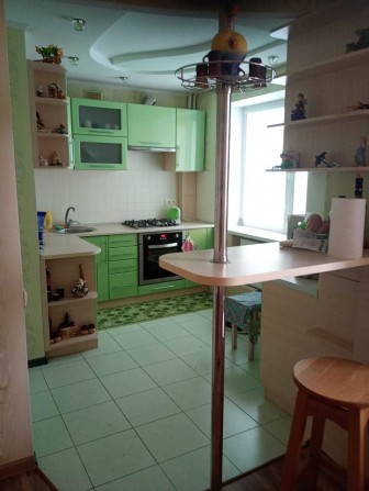 Світла 3-кімнатна квартира - фото 1