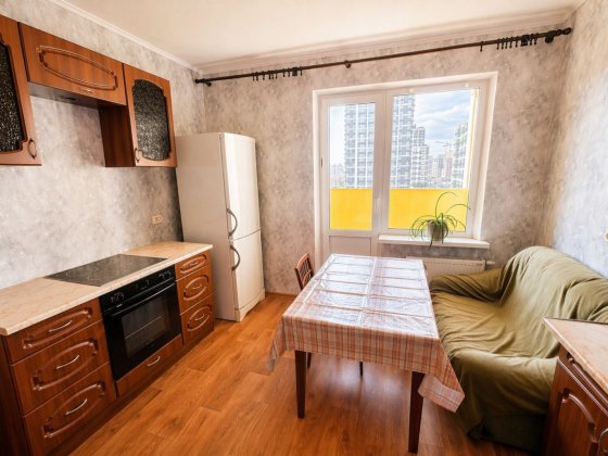 Продаж 1-кімнатної квартири 48.70м2 в ЖК Кристер 
Град Виноградар 
вул. Сергія Данченка, 3 Київ