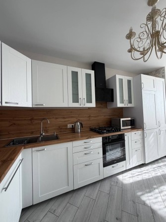 Оренда 2 кімнатної Актуальної квартири Озерна - фото 1