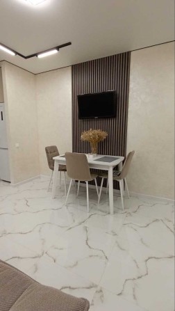 Стильна, сучасна 1,5 кімнатна квартира! Перша здача! - фото 1