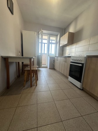 Сдам 3-х комнатную квартиру ! - фото 1