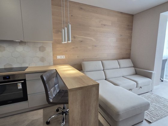 Оренда 1-кімнатної квартири ЖК "Кришталеві джерела " вул. Метрологічна 21