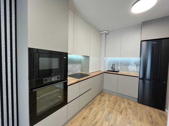 Оренда НОВА 1к квартира З ПАРКОМІСЦЕМ, ЖК Оксфорд, вул. Паркова 1 - фото 1