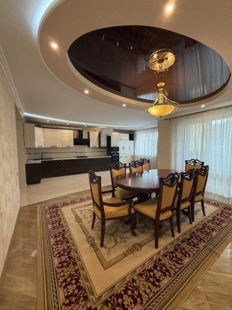 Оренда дворівневої 4 кім. квартири вул. Героїв Майдану 8 - фото 1