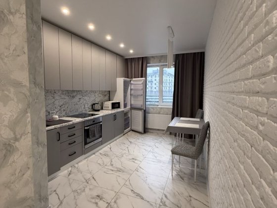 Сдам квартиру на Сахарова Кадор Крыжановка