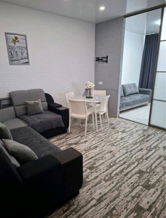 Сдам 2 комнатную квартиру 37 жемчужина - фото 1