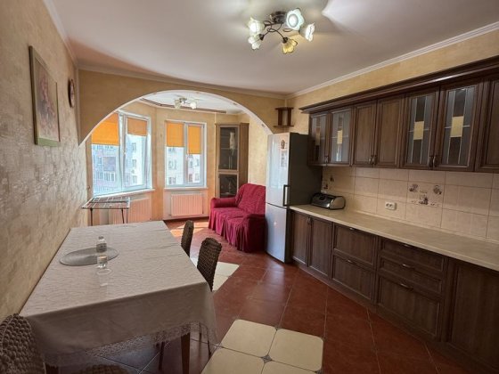 Сдам 2-ком квартиру в ЖМ Радужный Лиманка