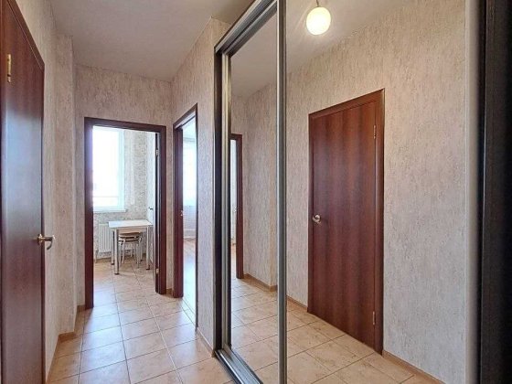 СДАМ однокомнатную квартиру ЖК 7 небо Авангард