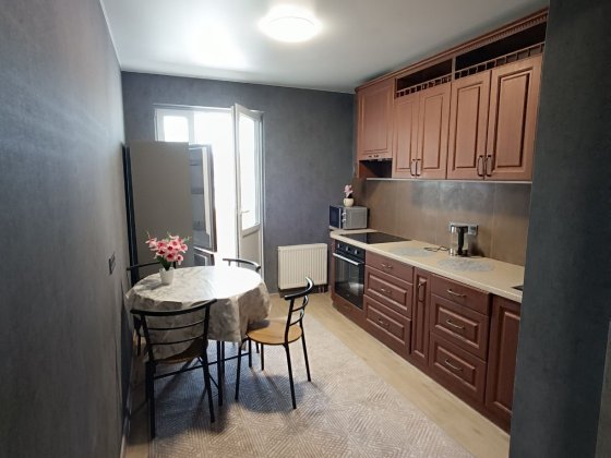 Здам 1 кімнатну  квартиру по вулиці Металургів 35 Бровари