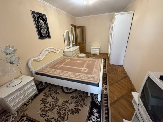 Оренда тьохкімнатноі кваритири від ВЛАСНИКА з АВТОНОМНИМ оплаленням Белая Церковь
