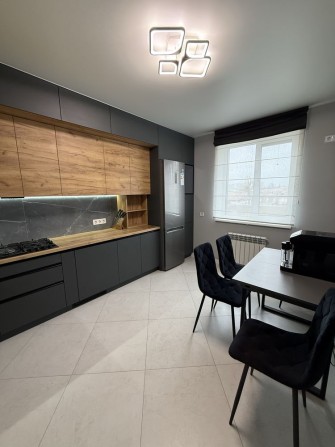 Оренда 3кім.квартири в Новобудові.Жк Королева центр міста - фото 1