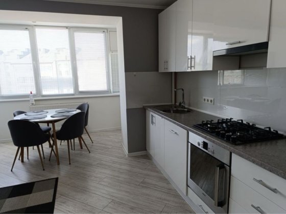 Здається в оренду 2-кімнатна за низькою ціною по вул.Декабристів Ивано-Франковск