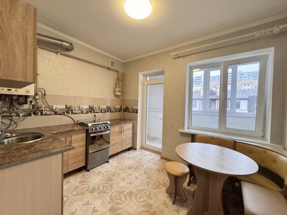 Здам 1 кк вул. Молодіжна 16а Вишневое