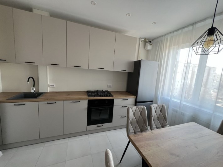 Від власника - ДНС (біля критого ринку) - двокімнатна - фото 1