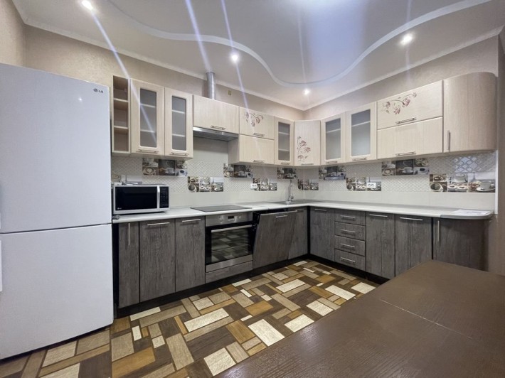 Двокімнатна квартира, м. Вишневову, вул. Півленна 2а, 10хв до Києва - фото 1