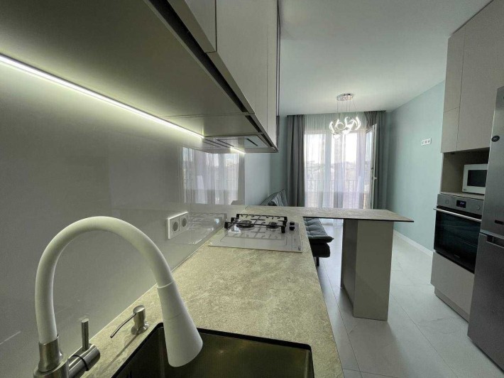 оренда 1 кім квартири в новобудові в ЦЕНТРІ міста - фото 1