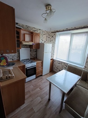 Здам однокімнатну квартиру на Молодіжному зупинка Героїв України. - фото 1