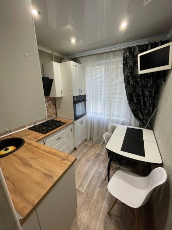 Аренда 2 комнатной на Артеме - фото 1