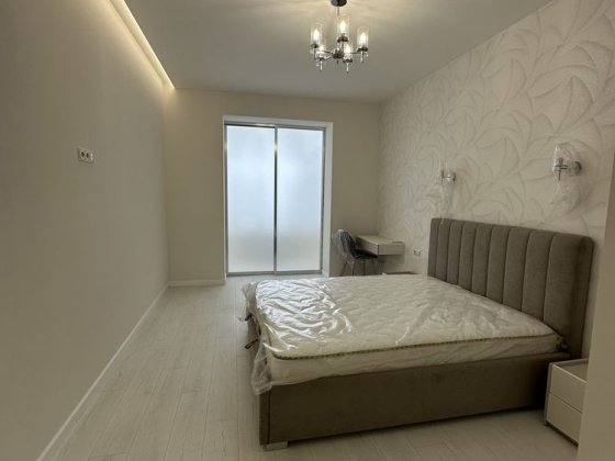 Оренда 1 кімнатної новобудови з новим дизайнерським ремонтом 2 поверх Кременчук