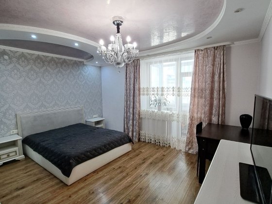 Вільна гарна 2во кімнатна квартира Коновальця Ивано-Франковск