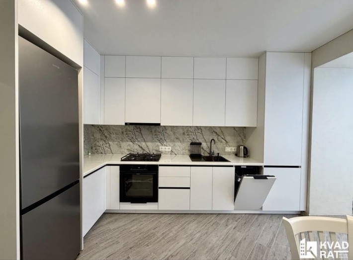 Перша здача, оренда 2кім квартири біля міського озера - фото 1