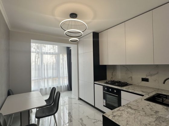 Оренда однокімнатноі квартири в центрі. Жк Містечко Центральне Івано-Франківськ