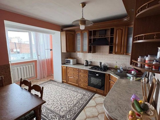 Здам 3 кімнатну квартиру Луцьк