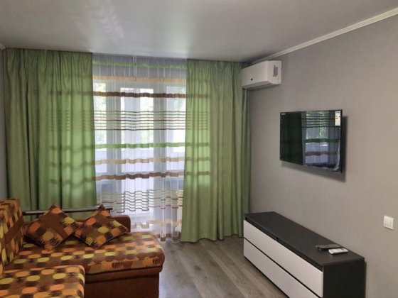 1 кімнатна на Соц місті вулиця Матусевича біля Цирку Кривой Рог