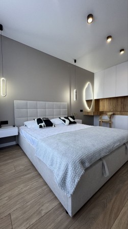 Оренда Євро2к з новим дизайнерським ремонтом! ЖК Синергія Сіті! - фото 1