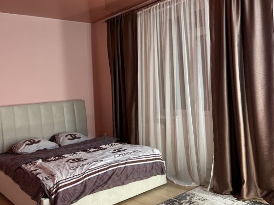 Оренда 2к квартири, вул. Івасюка, Каскад Івано-Франківськ