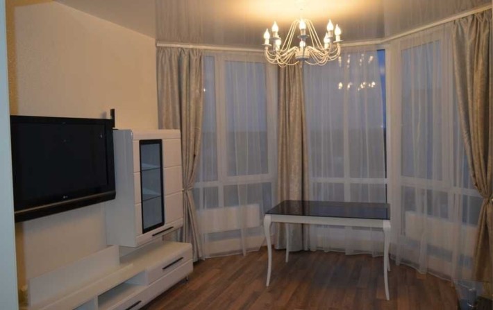 Здаю 2 к. квартиру  61 м.кв. Ірпінь центр, ЖКГ Соборний  Ліневич  6 поверх - фото 1