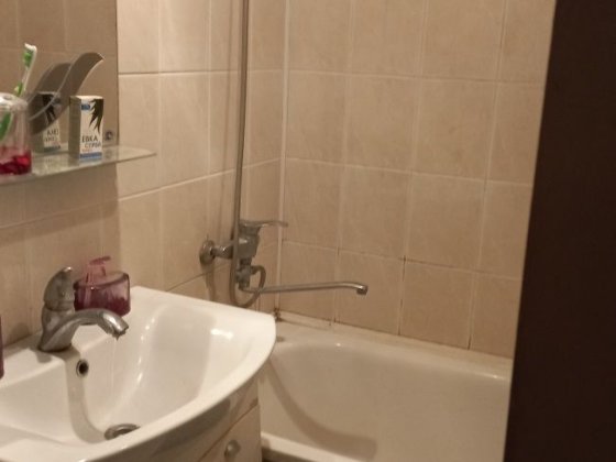 Сдам 2х ком кв.,7й Заречный 11, 1/9 ,4000гр. Кривой Рог