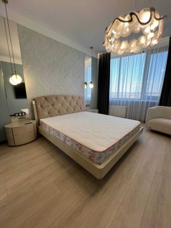 Оренда 2к + кухня студія з виглядом на озеро в ЖК "Парус" - фото 1