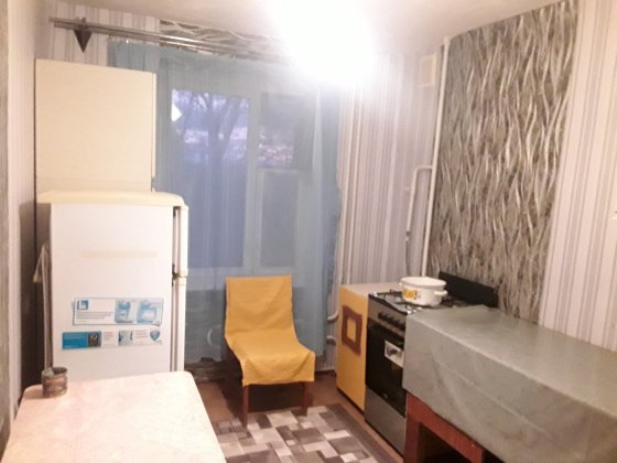 Здам 1 кімн Центр Міськ район Карачуни з меблями і технікою Кривий Ріг