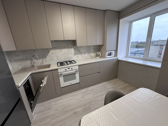 Перша здача  2-х кімнатної квартири, Власник - фото 1