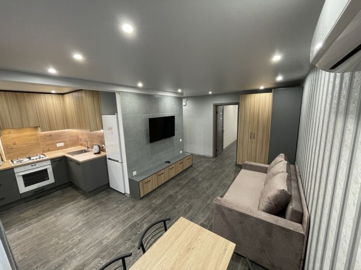 2км квартира 95й квартал - фото 1