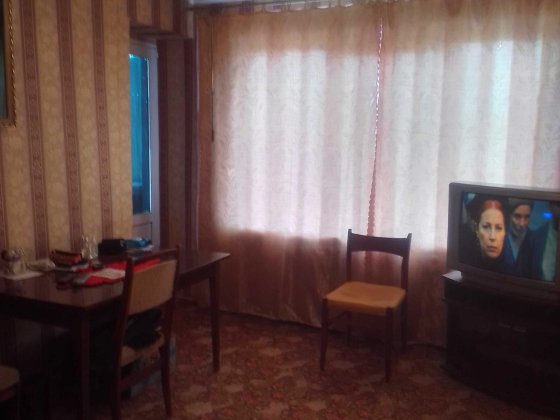 здають 1 кім  квартирy з 16 квітня в  р-ні Ближнього  центрy Полтава