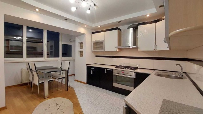 Здам в оренду 1-но кімнатну квартиру по вул. Івасюка - фото 1