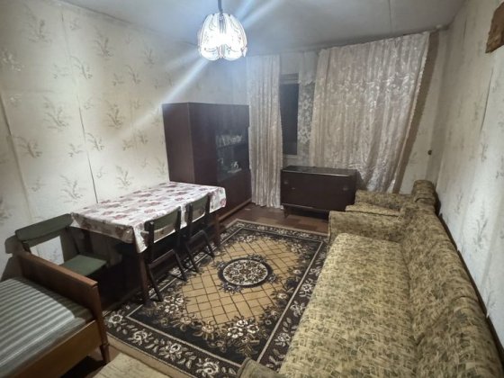 Здається 1 кімнатна квартира на Карачунах Кривой Рог