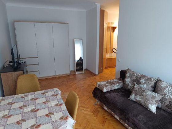 Власник . Здаеться 1 кім.квартира центр. Івано-Франківськ